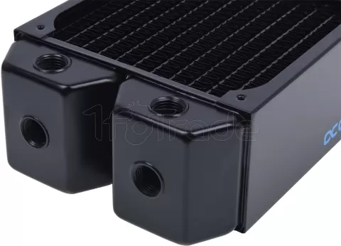 Photo de Radiateur pour Watercooling Alphacool NexXxoS UT60 - 360mm (Noir)